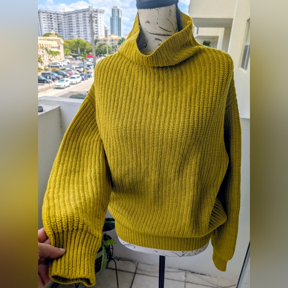 Aritzia Wilfred Montpellier Wool Turtleneck Sweater Mustard Yellow Size Small - Picture 12 of 16